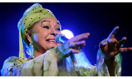 CAJE SUKARJIE (ESMA REDZEPOVA) / SEVDİM SEVİLMEDİM (CANDAN ERÇETİN) 